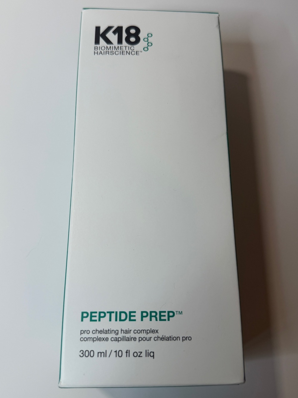 K18 Peptide Prep Pro Chelating Hair Complex – White with Teal Accents